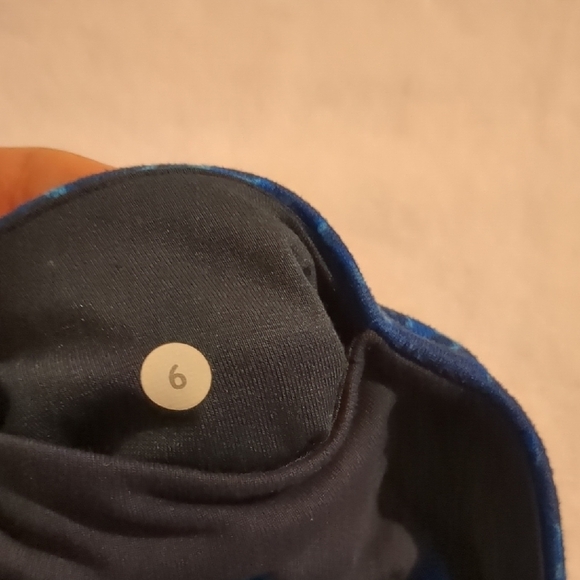 Lululemon Athletica Blue Patterned Leggings - Picture 2 of 4